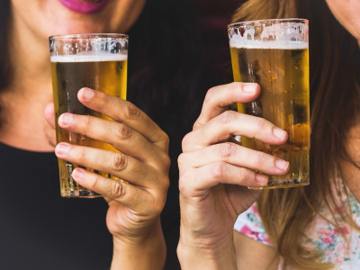 50 frases de cerveja para foto tomando uma gelada